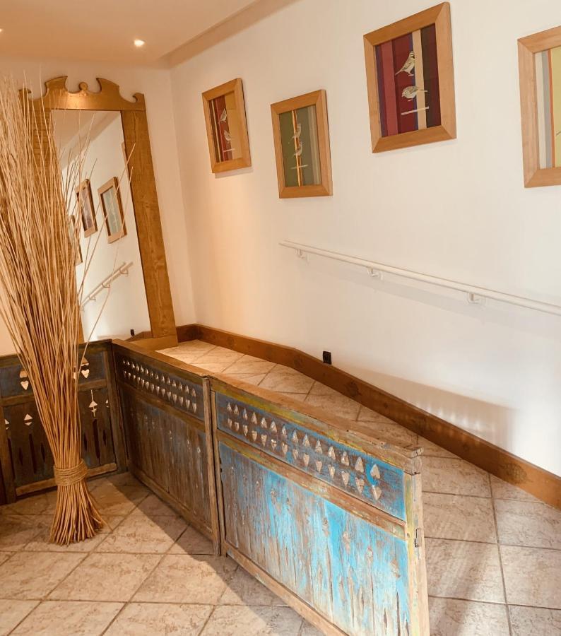 Chambre Independante Les Bains Du Bruant Saint-Porchaire Εξωτερικό φωτογραφία